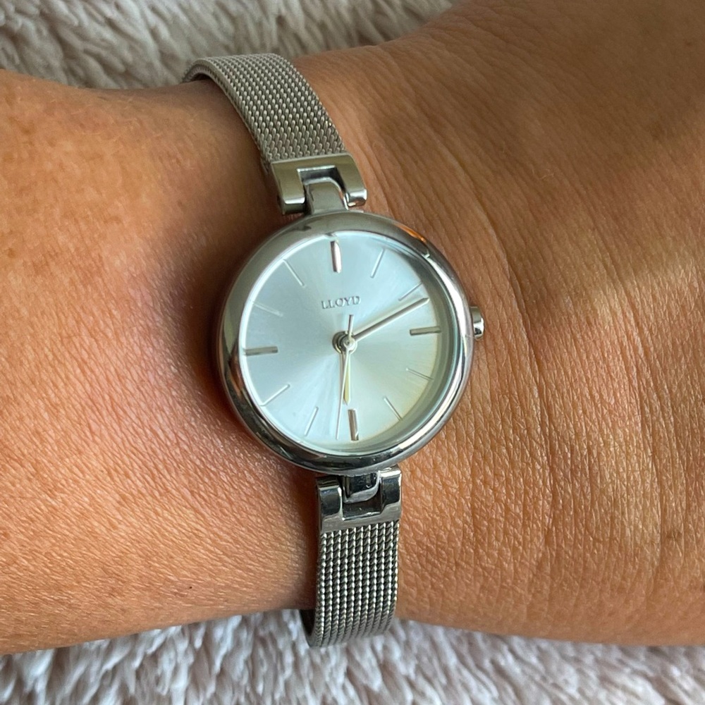 Lloyd mesh women watch
